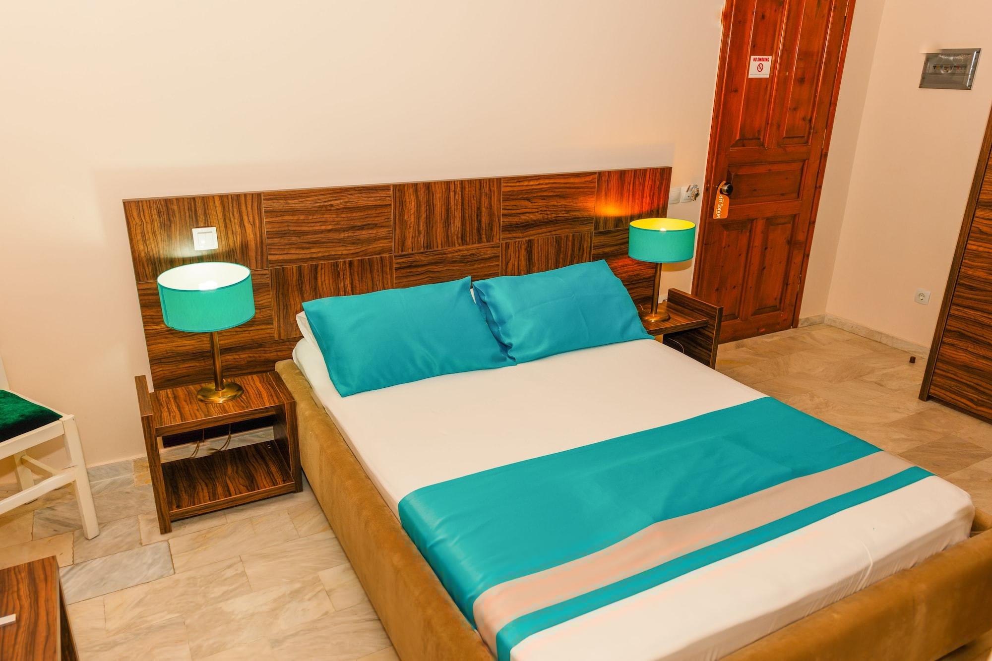 Michelangelo Hotel 4*
