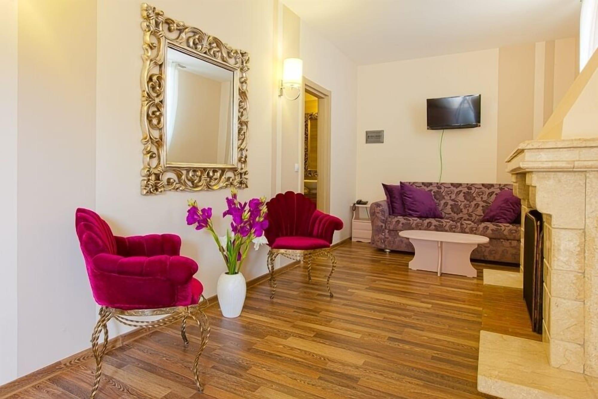 Michelangelo Hotel 4*